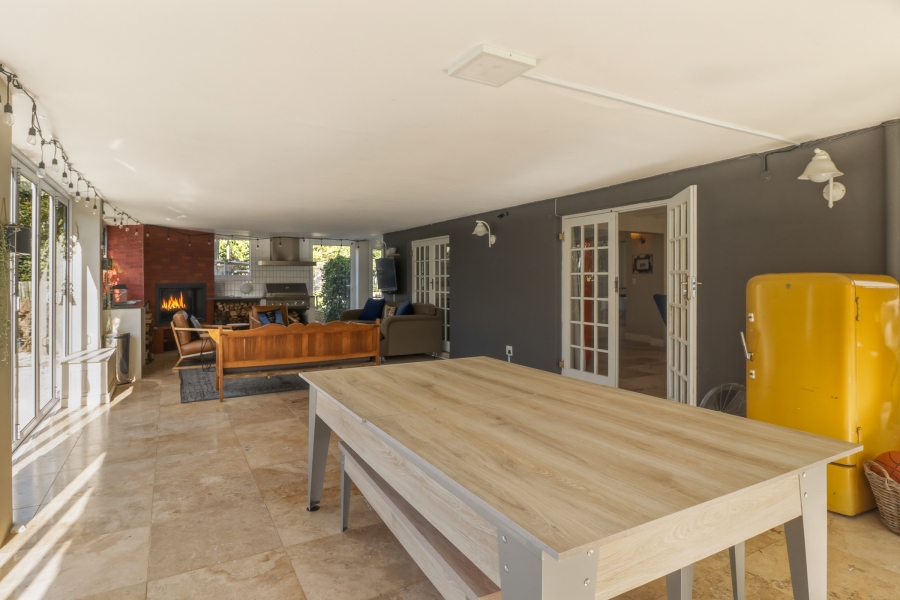 6 Bedroom Property for Sale in La Concorde Western Cape